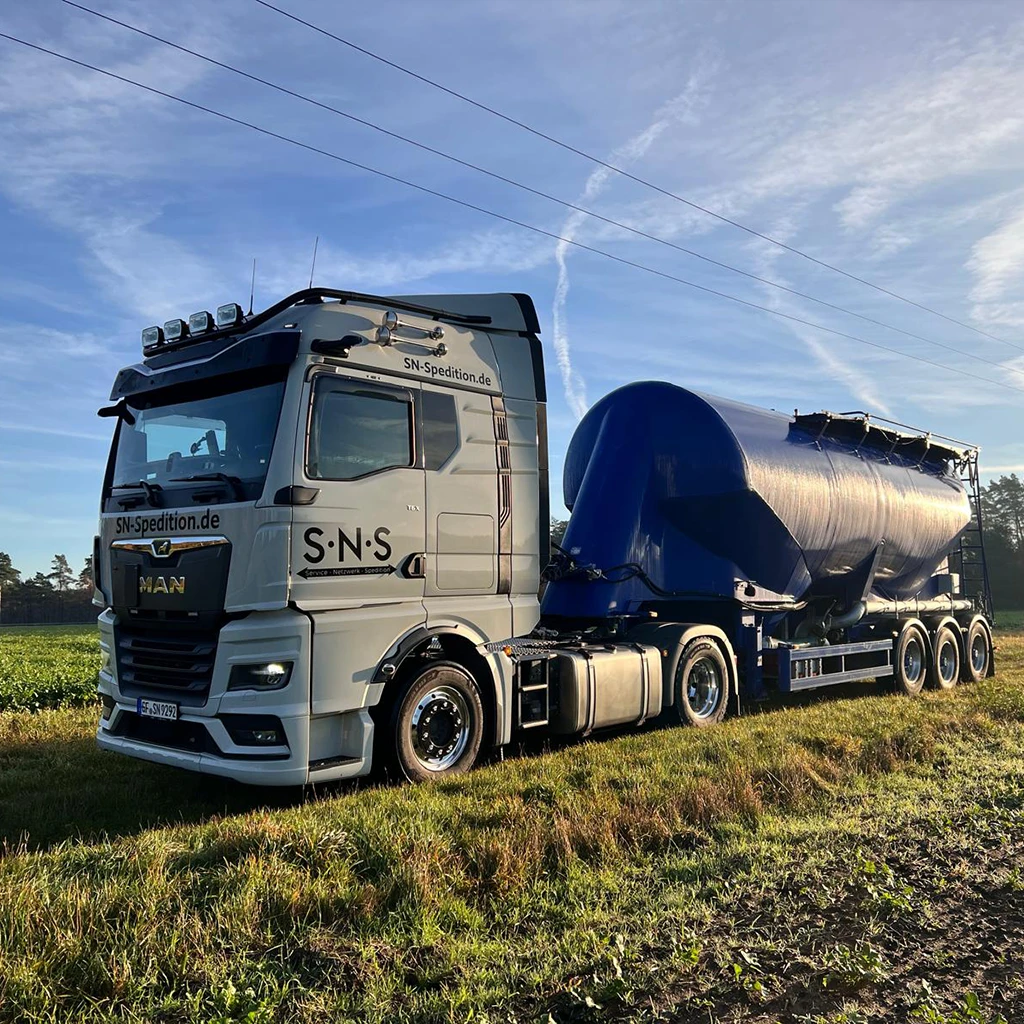 Tankauflieger Transport